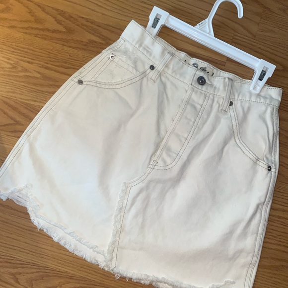 Free people white denim skirt size 24 - Picture 2 of 2